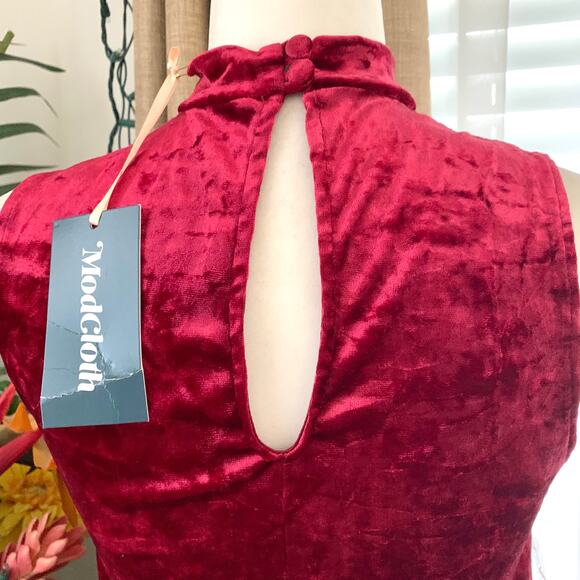 Modcloth Pure Luxe Sleeveless Crushed Velvet Velour Mini Swing Dress in Red - Picture 7 of 10